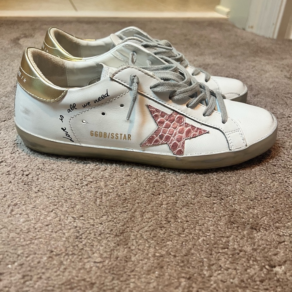 Golden Goose super star women’s size 9, authentic, excellent condition